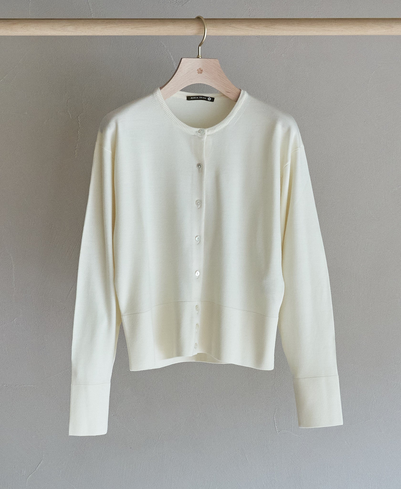 Cardigan – AUXCA. DESIGN ONLINE STORE