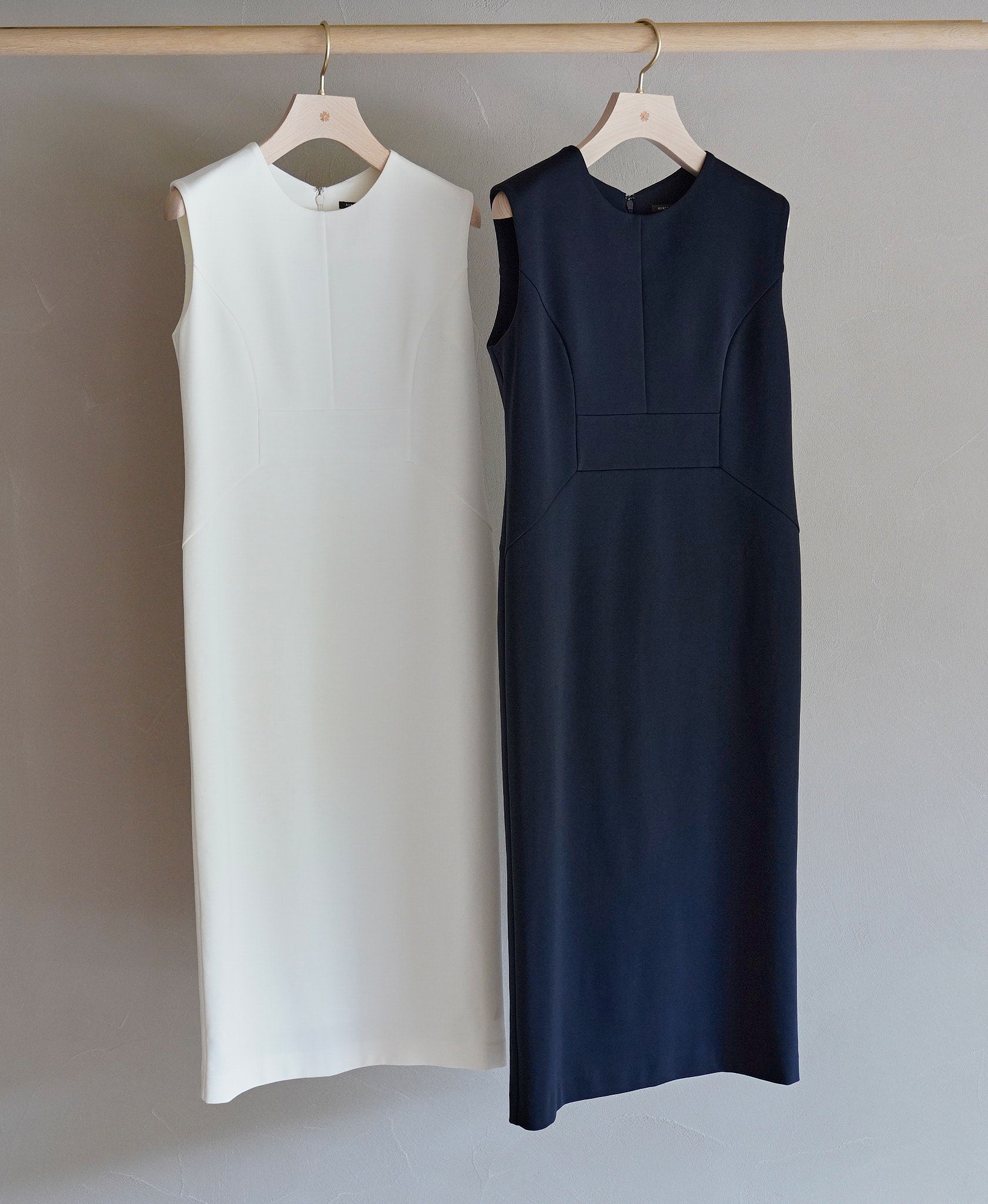 【新品未使用】AUXCA.TRUNK ワンピース 半袖 ネイビー Onepiece – AUXCA. DESIGN ONLINE STORE