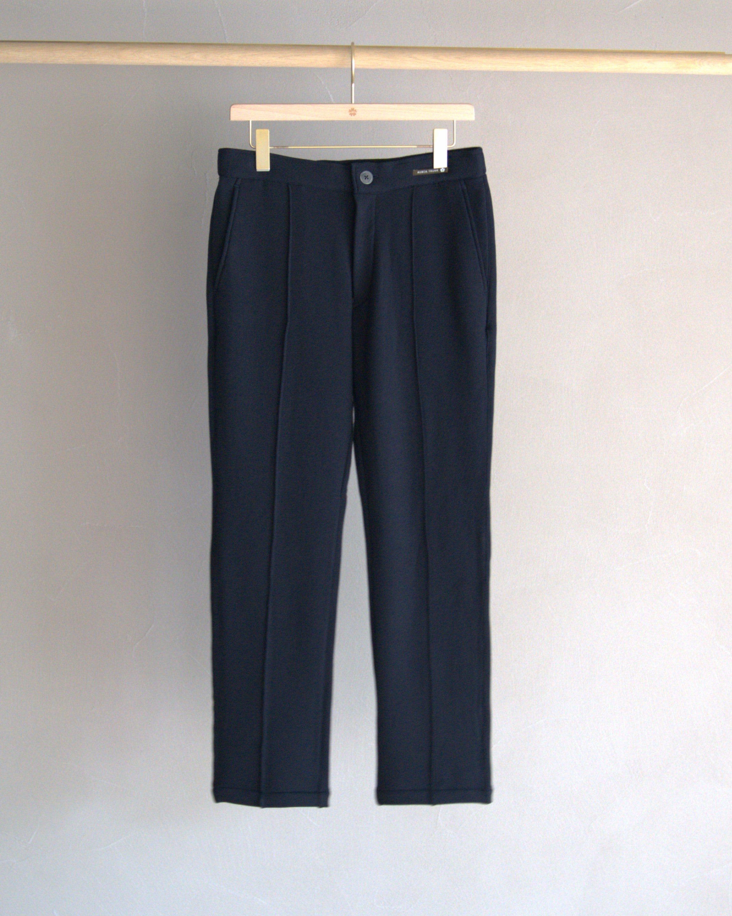 美品 AUXCA.TRUNK ドライコットンセンターシームボトム 美品 AUXCA.TRUNK ドライコットンセンターシームボトム - メルカリ