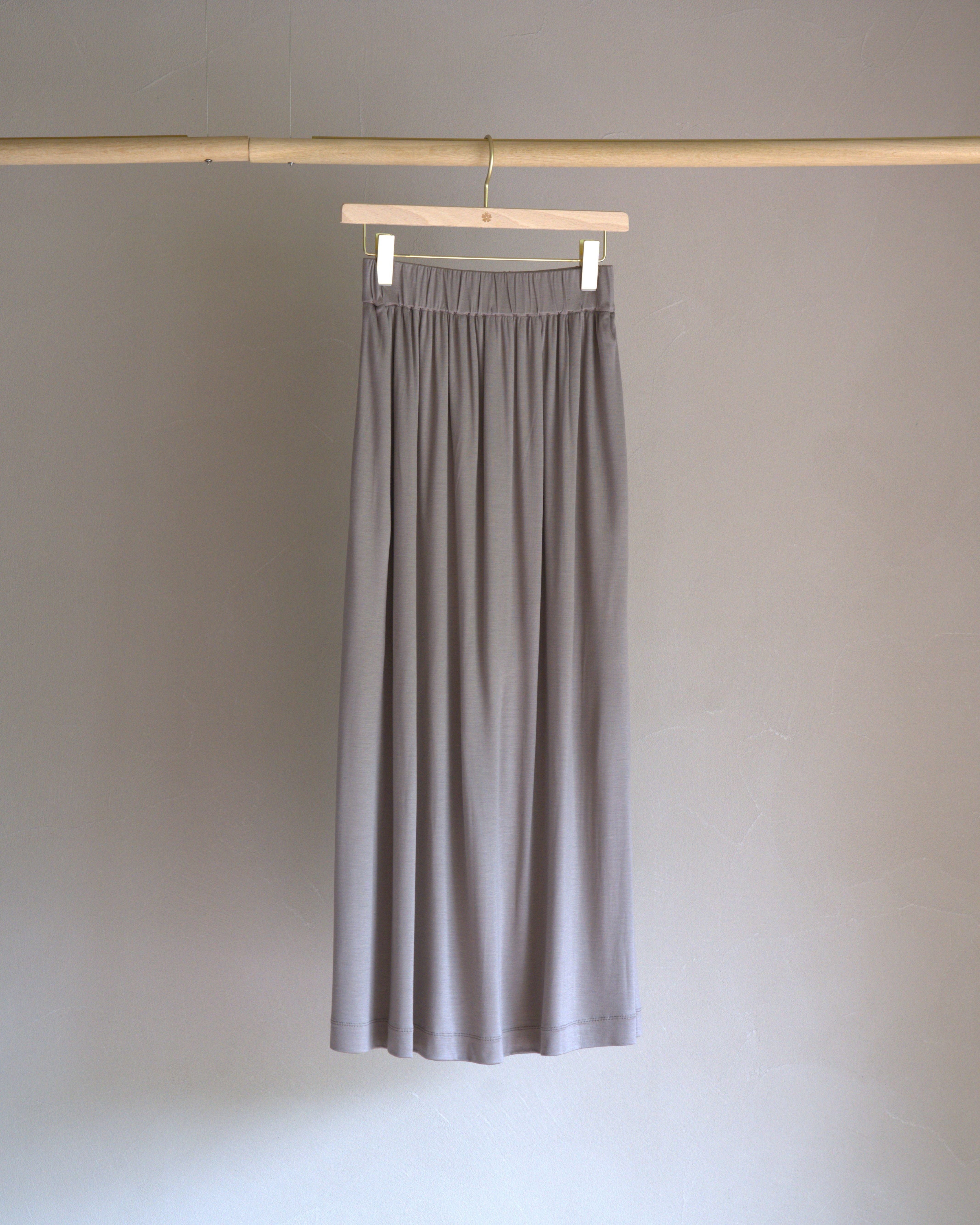 TL-7448/Viscose Smooth-Long Skirt – AUXCA. DESIGN ONLINE STORE
