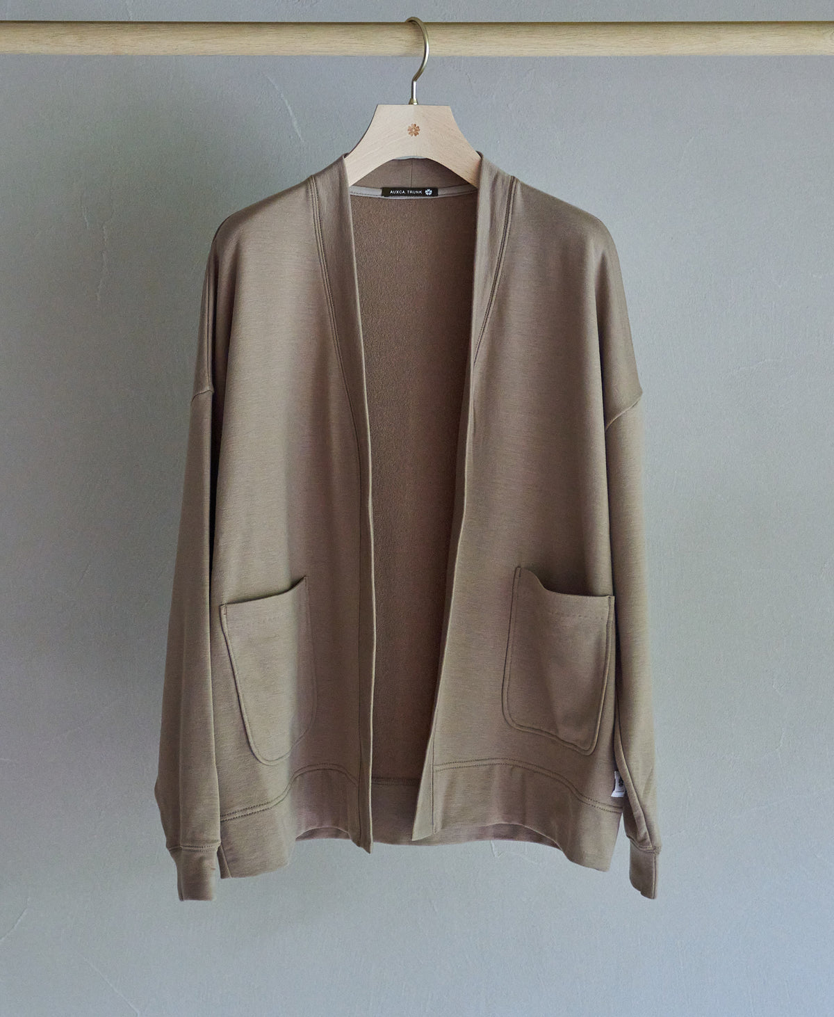 Cardigan – AUXCA. DESIGN ONLINE STORE