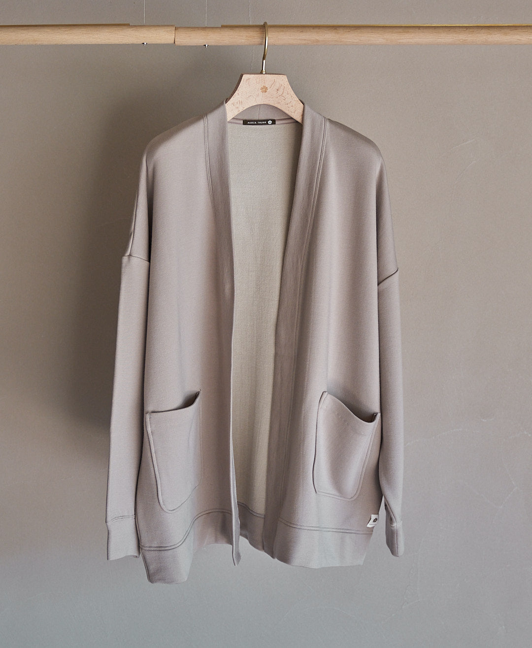 Cardigan – AUXCA. DESIGN ONLINE STORE