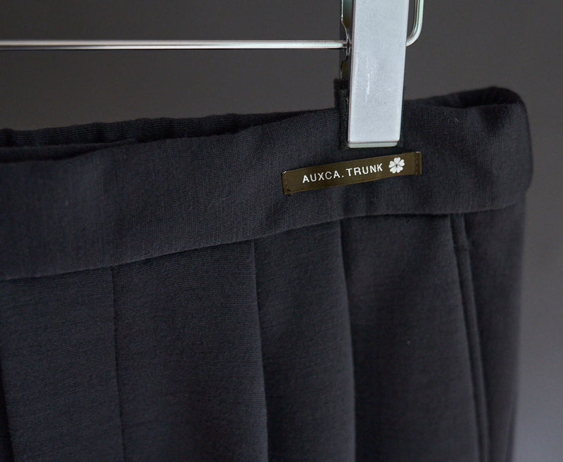 TM-6689 / Wool Cardboard Knit-Tapered Pants
