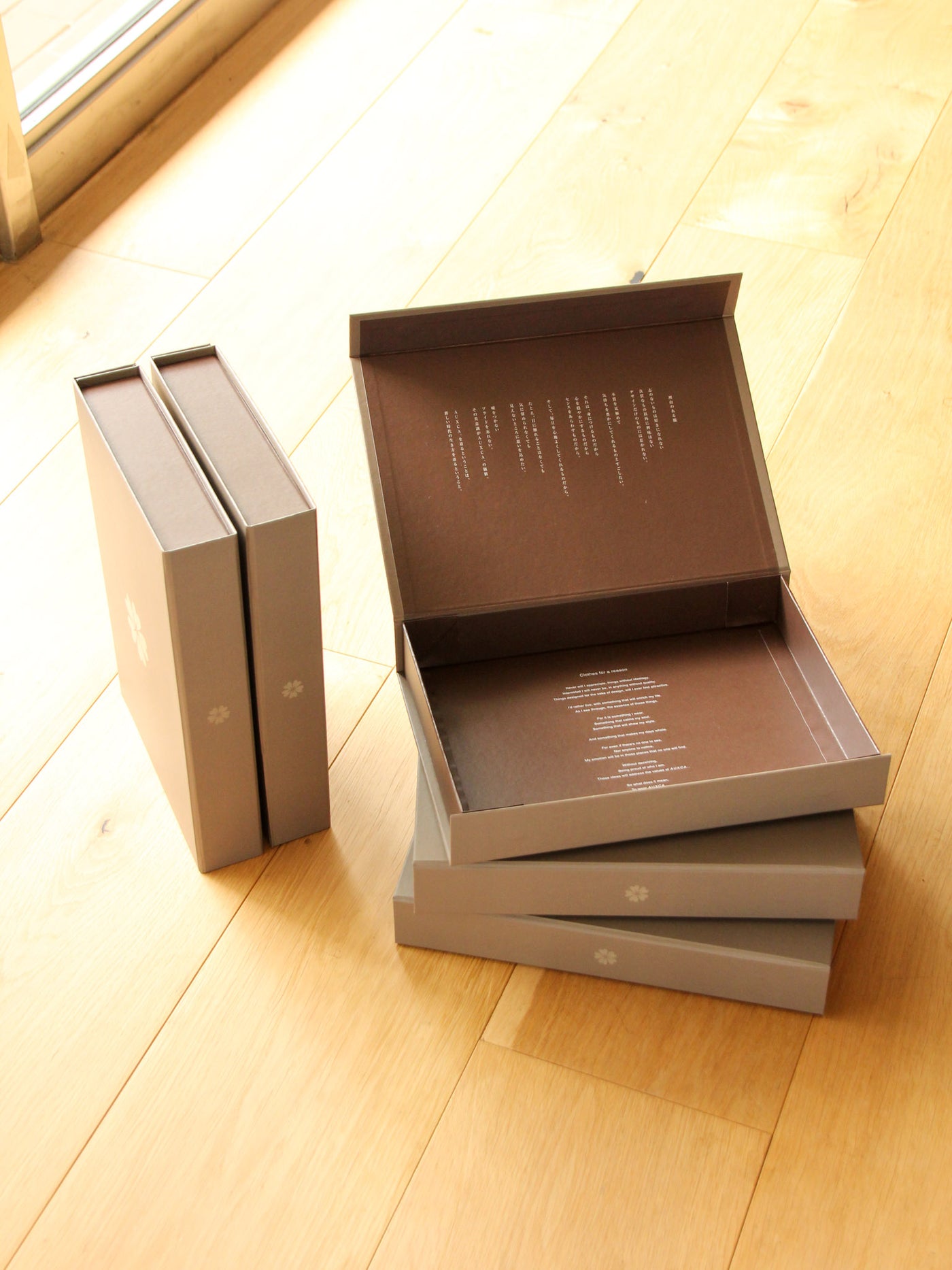 龚俊 公式ギフトボックス TU-0002 / GIFT BOX – AUXCA. DESIGN ONLINE STORE